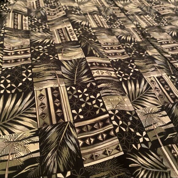 Tori Richard Hawaiian Shirt - Picture 3 of 10